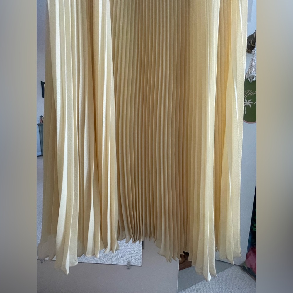 Alexis Strapless Pleated Yellow-Gold Evening Gown - Picture 10 of 13
